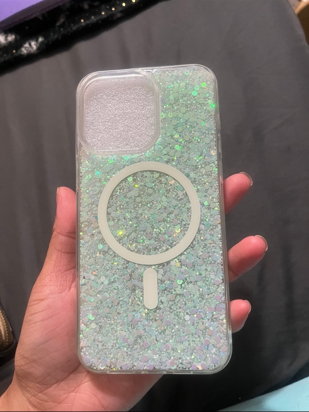 Glitter MagSafe-Compatible Phone Case in Iridescent Green for IPhone 15 Pro Max